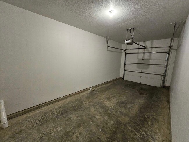 Building Photo - 7620 N Mercier Ct