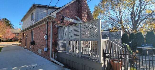 Building Photo - 547 Neff Rd