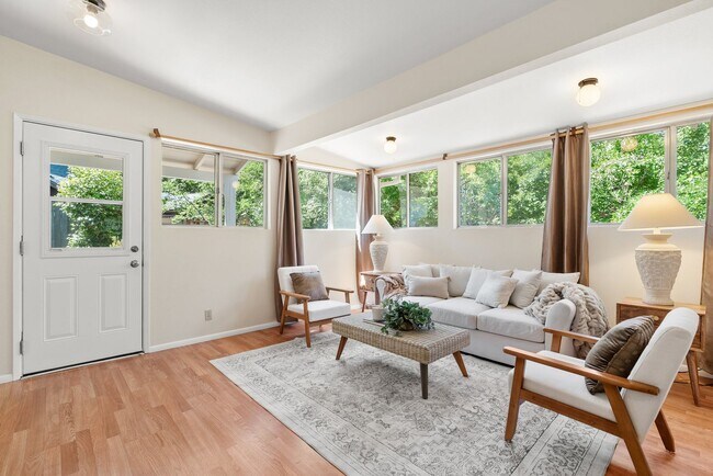 Building Photo - Sunny and Charming Boulder Creek Retreat - Modern Living on a Shared Property