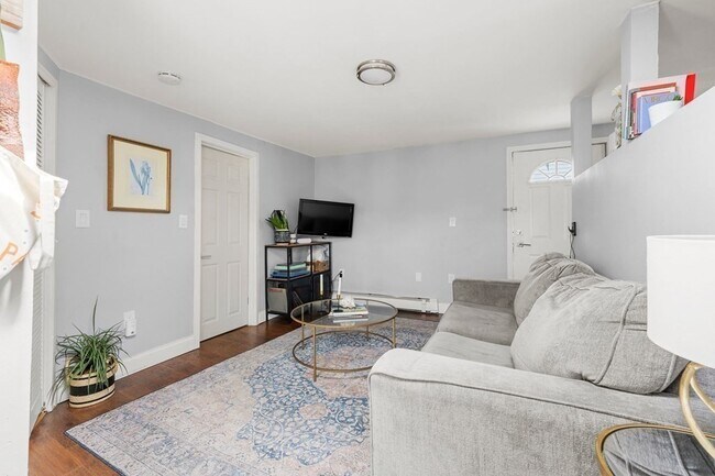 Building Photo - 1 Telegraph St