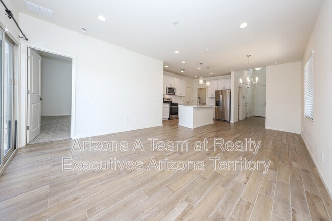 Building Photo - 7867 S Walnutview Dr