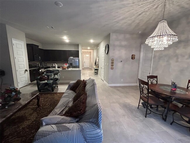 Building Photo - 326 Summer Landing Ct