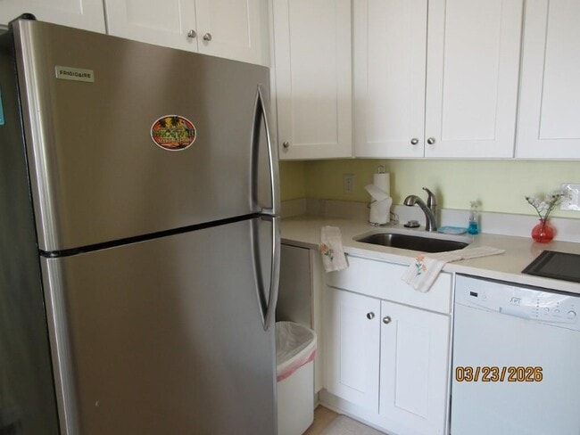 Building Photo - 909 S Ocean Blvd