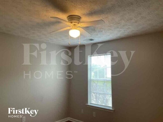 Building Photo - 170 Mills Creek Ln