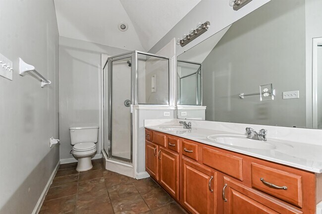 Building Photo - 6967 Parkbrook Ln