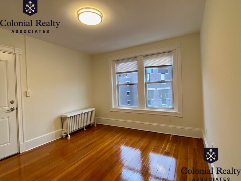 Building Photo - 83 Harvard St