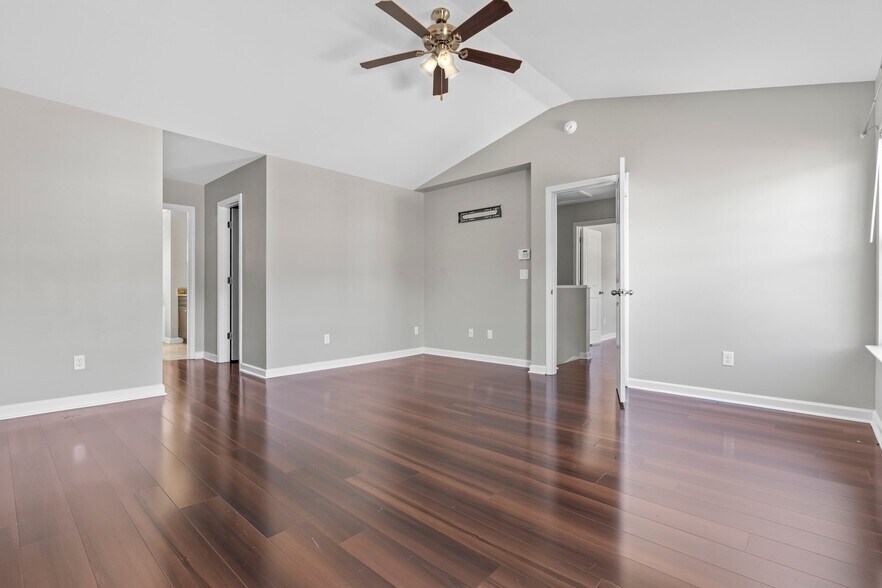 Building Photo - 207 Flinchum Pl