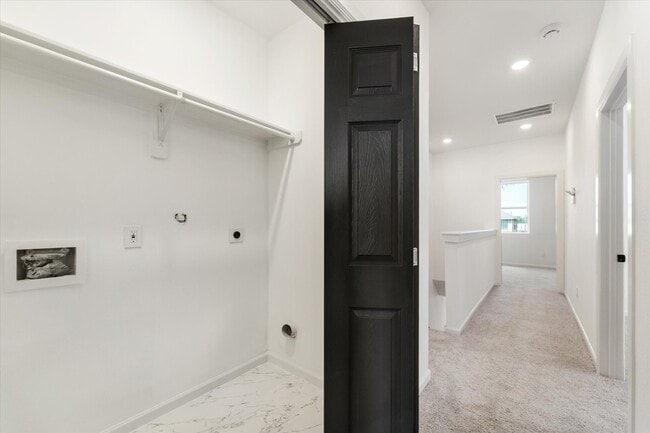 Building Photo - 4309 Larkspur St