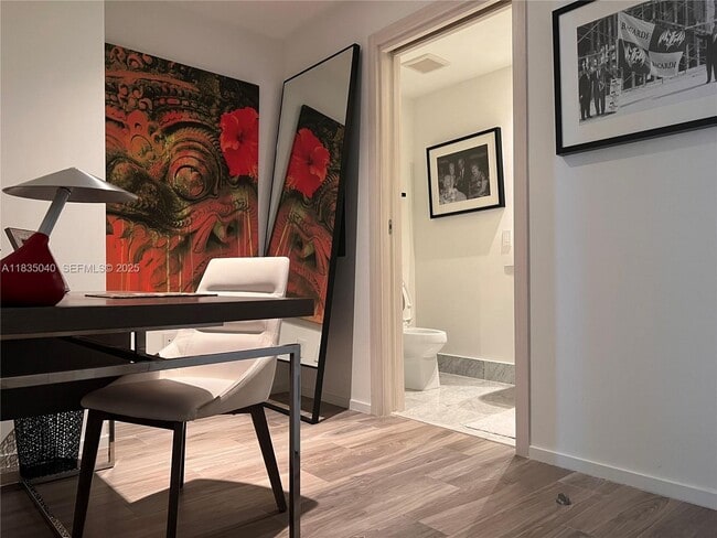 Building Photo - 801 S Miami Ave