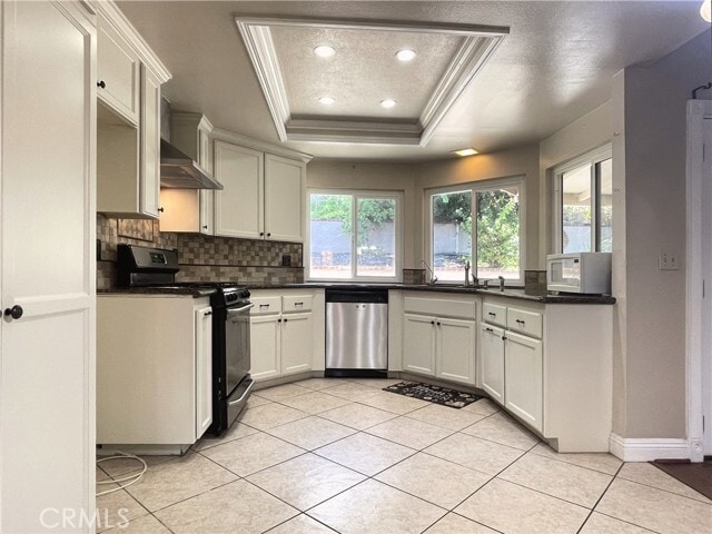 Building Photo - 20665 Fuero Dr