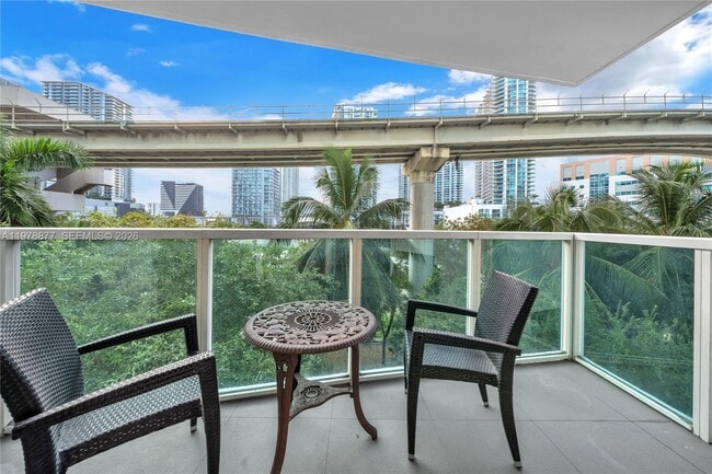 Building Photo - 31 SE 5th St