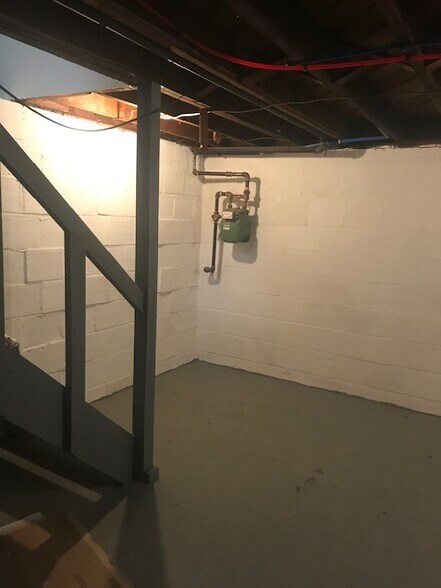 Basement - 59 S Pershing Ave