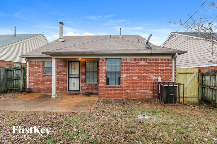 Building Photo - 4458 Shadow Creek St