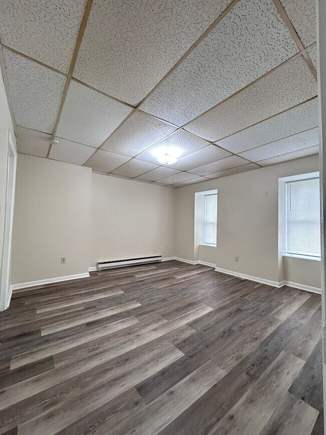 Building Photo - 132 Cumberland St