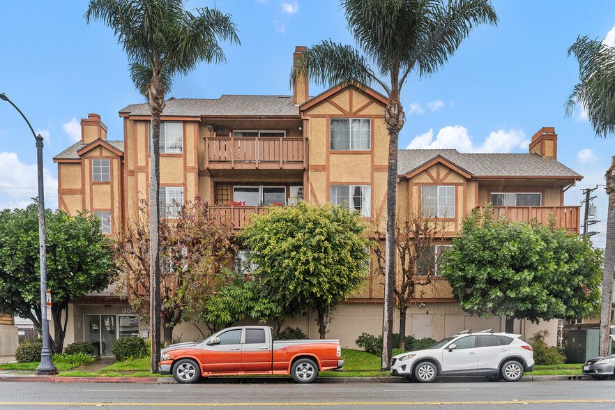 Building Photo - 384 Redondo Ave