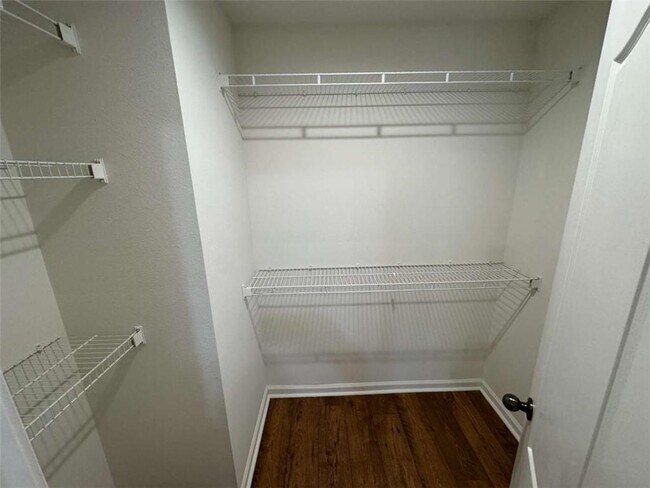 Building Photo - 6494 Whitebeam Trl