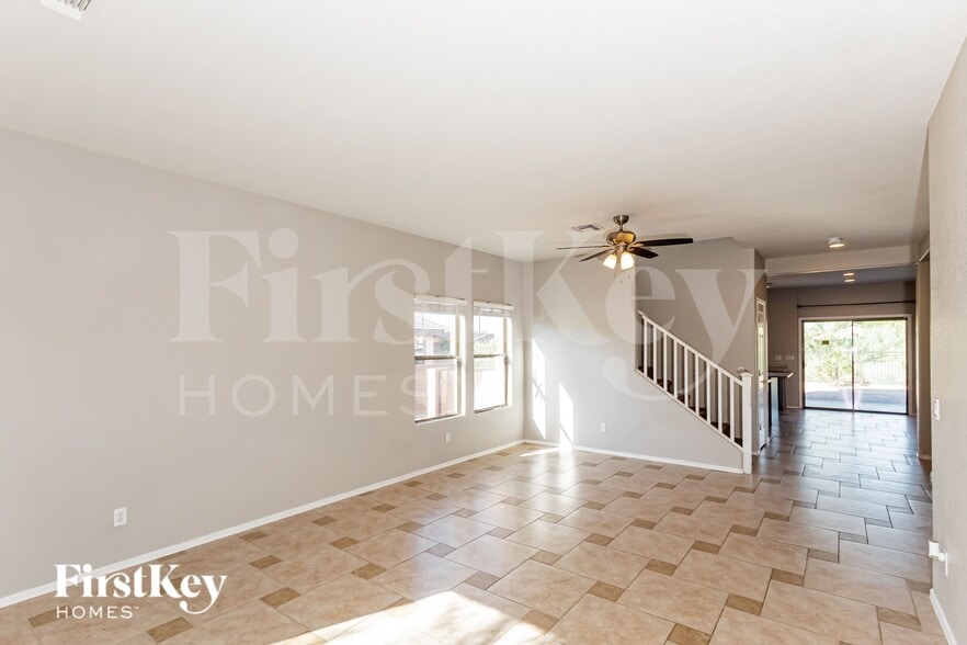 Building Photo - 12949 N Desert Olive Dr