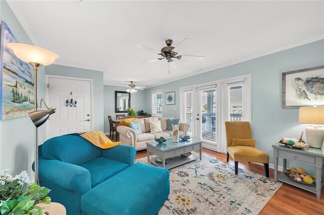 Building Photo - 237 Sea Horse Dr SE