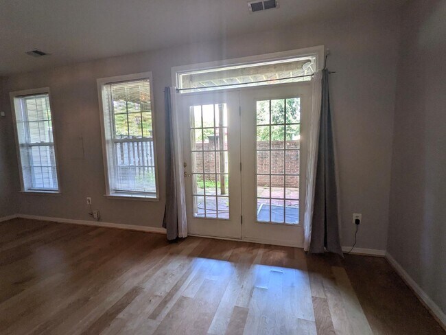 Building Photo - 13996 Khalid Ln