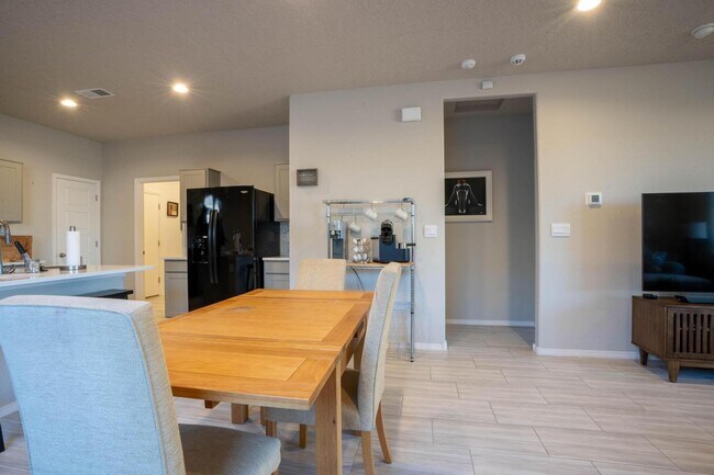 Building Photo - 10753 Aspiration Ln SW
