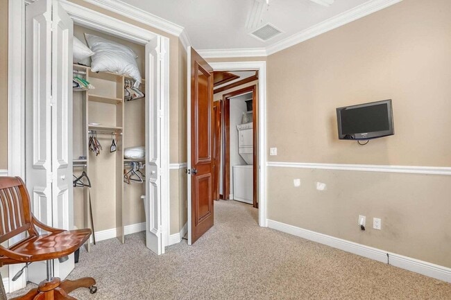 Building Photo - 149 Harbors Way