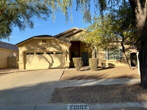 Building Photo - 4 Bedroom | 2 Bath - Single Story Home in Village at Queen Creek