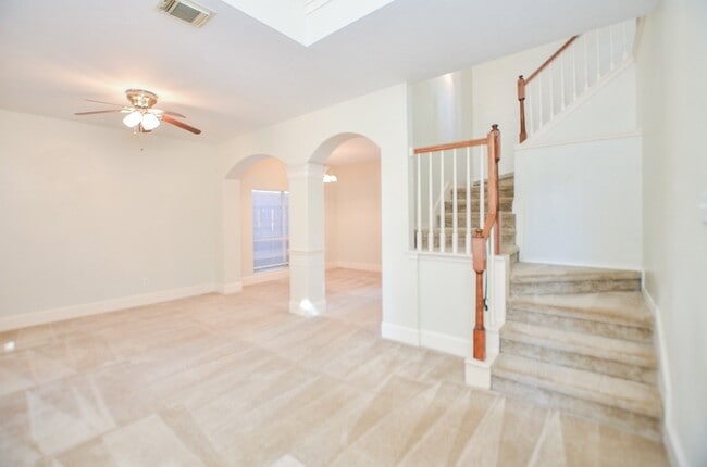 Building Photo - 21210 Woodland Green Dr