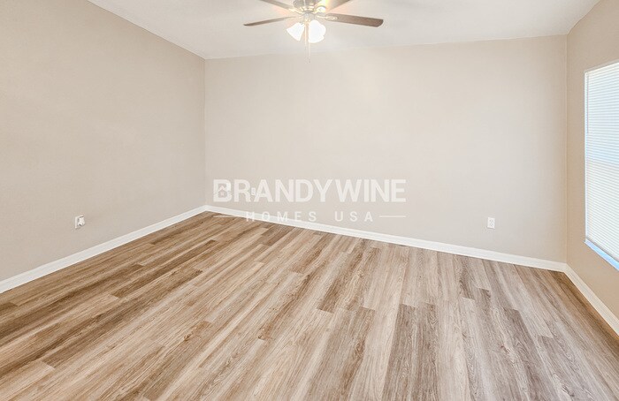 Building Photo - 1013 E Eskimo Ave