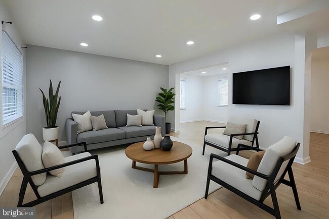 Building Photo - 7309 Sycamore Ave