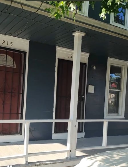 Building Photo - 1215 Greenwood Ave
