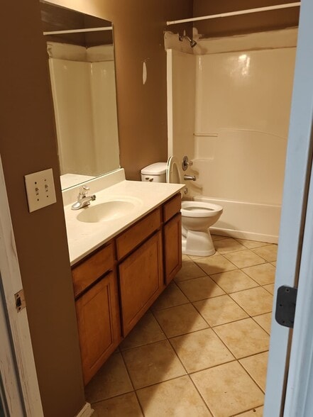 Building Photo - 4755 Stonehaven View