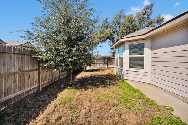 Building Photo - Charming 4-Bedroom 3-Bathroom Home in Westpointe – Community Amenities & Prime Location!