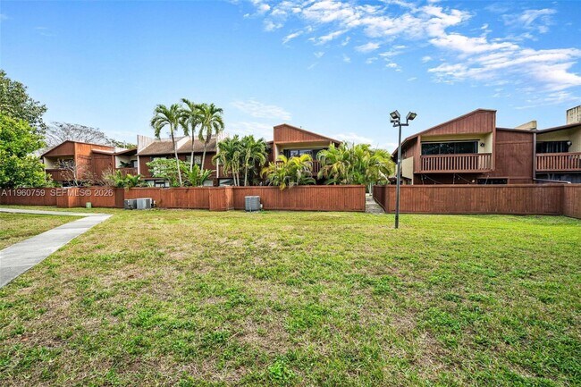 Building Photo - 7074 SW 114th Pl