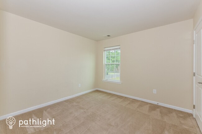 Building Photo - 313 Taylor Farm Lane, Sandston, VA, 23150