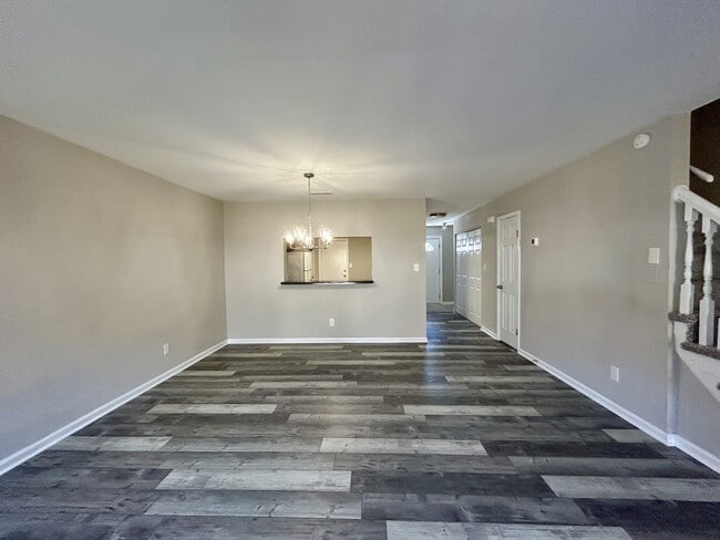 Building Photo - 1344 Hafford Rd