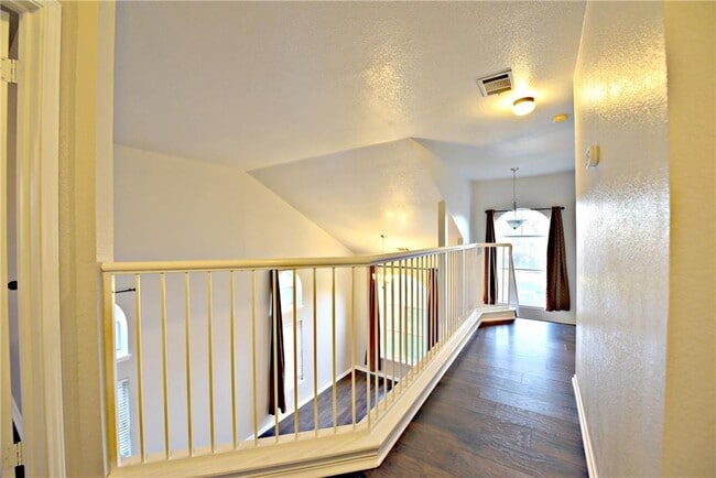 Building Photo - 618 Horizon Trail
