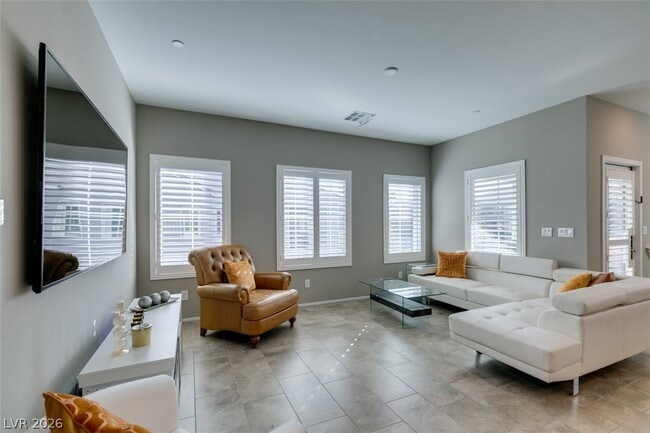 Building Photo - 545 Teovani St