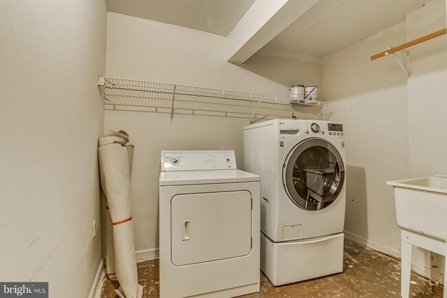 Building Photo - 1417 Kingstream Dr