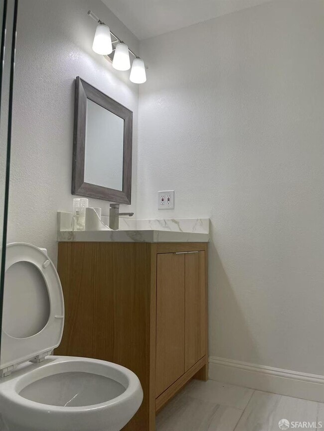 Building Photo - 1435 Newcomb Ave