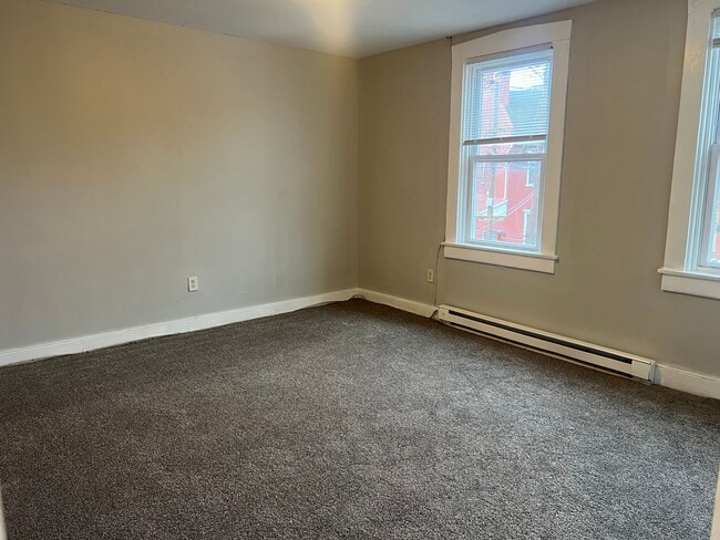 Building Photo - Recently Remodeled 4 Bedroom, 1.5 Bathroom House In Lancaster City