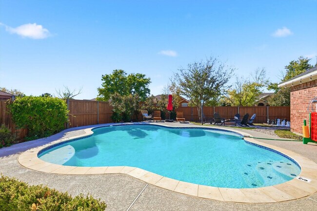 Building Photo - 2720 Wild Grove Ln