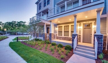 Building Photo - 1106 S Eldridge Ln