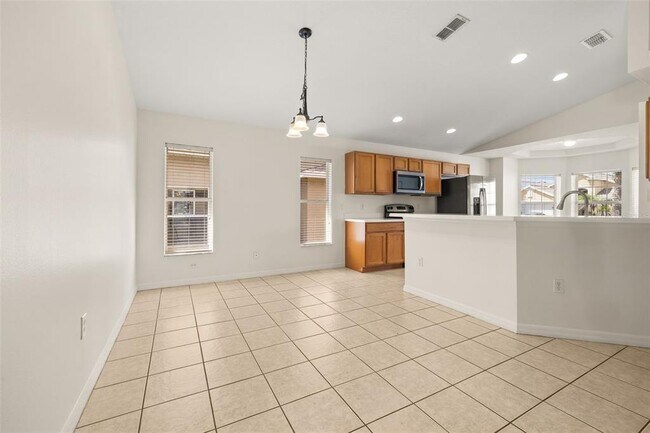 Building Photo - 141 Richmond Dr