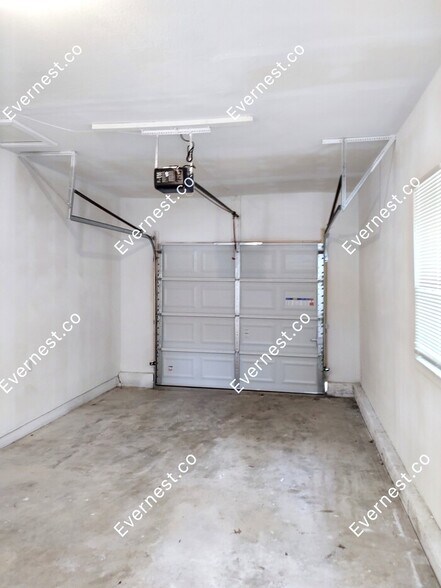 Building Photo - 13617 Craig Ave