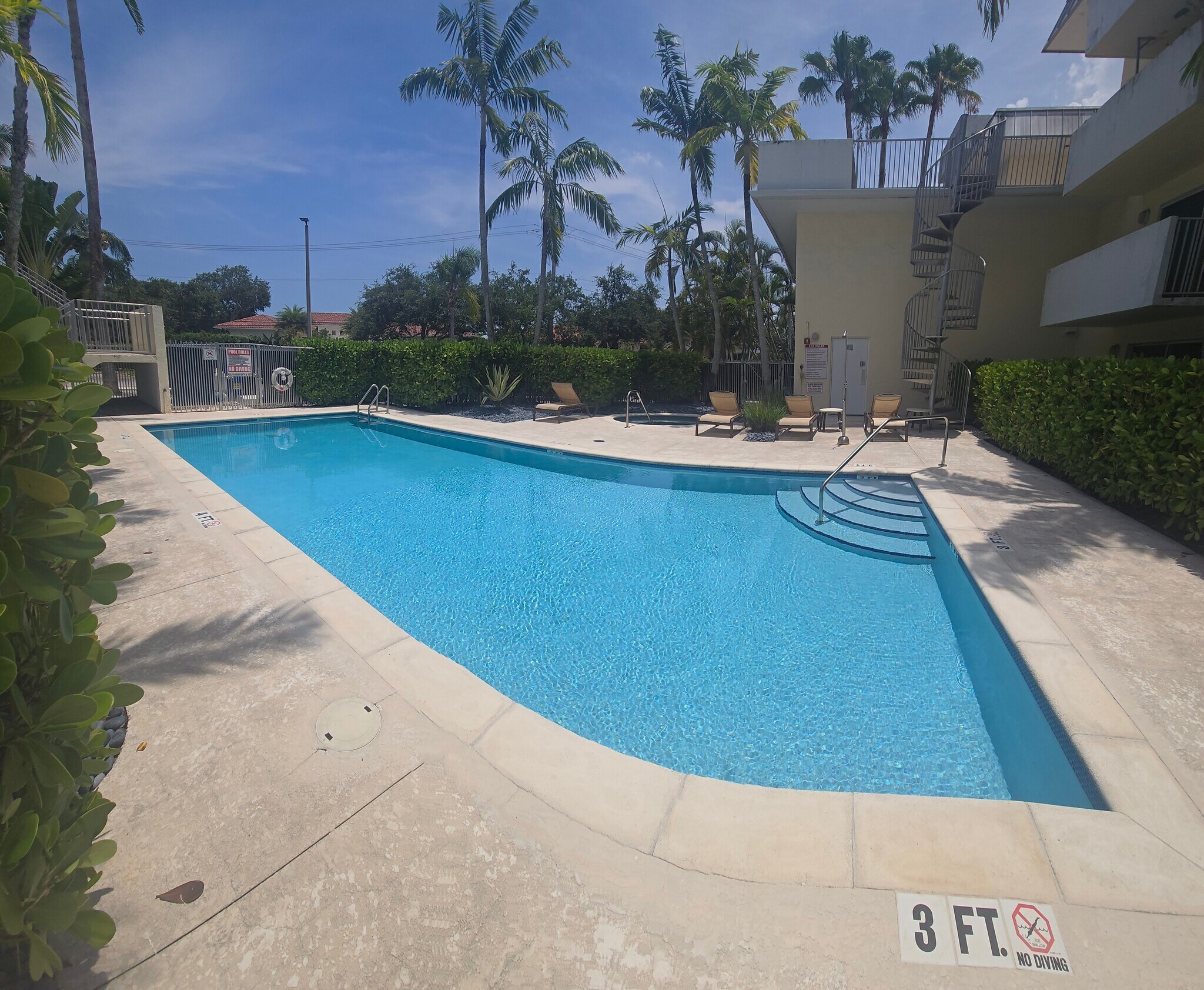 Building Photo - 8950 SW 69th Ct