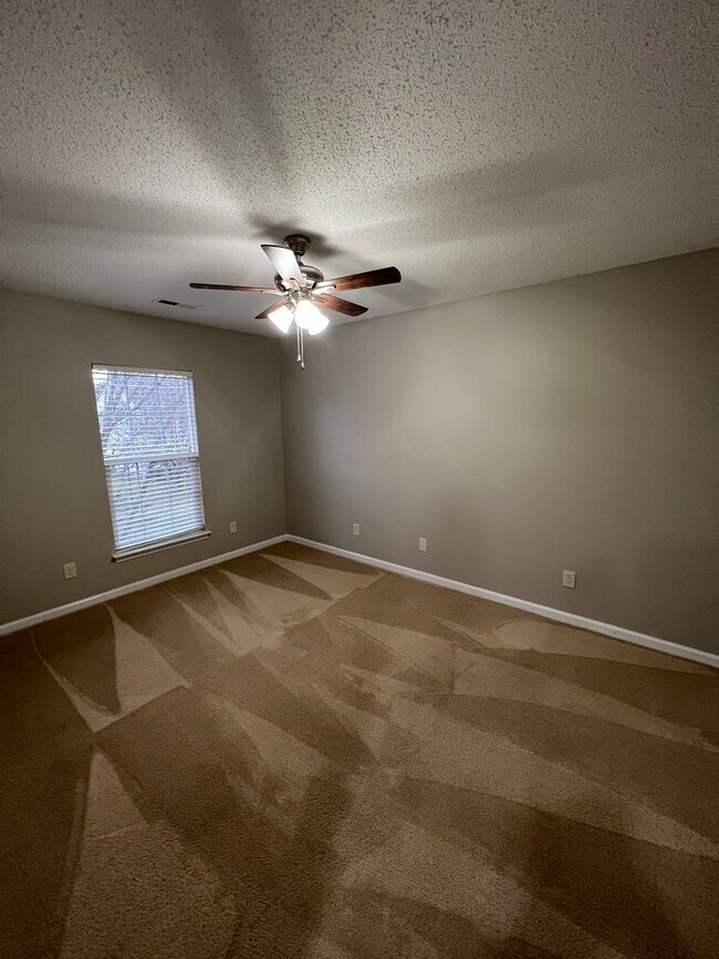 Building Photo - 4 Bedroom Home INDIAN TRAIL