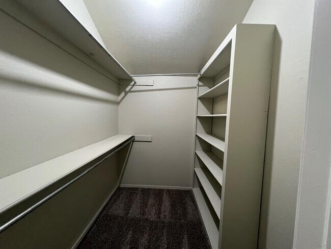 Building Photo - 1902 Three Stars Rd