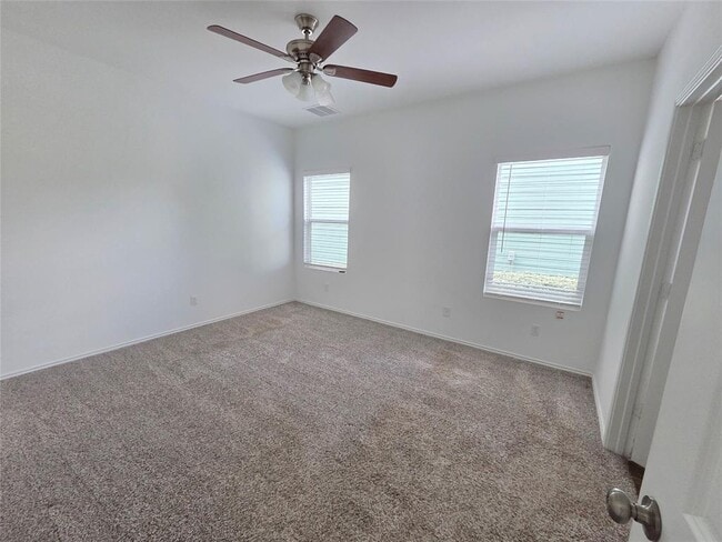 Building Photo - 1329 Weatherford Ln