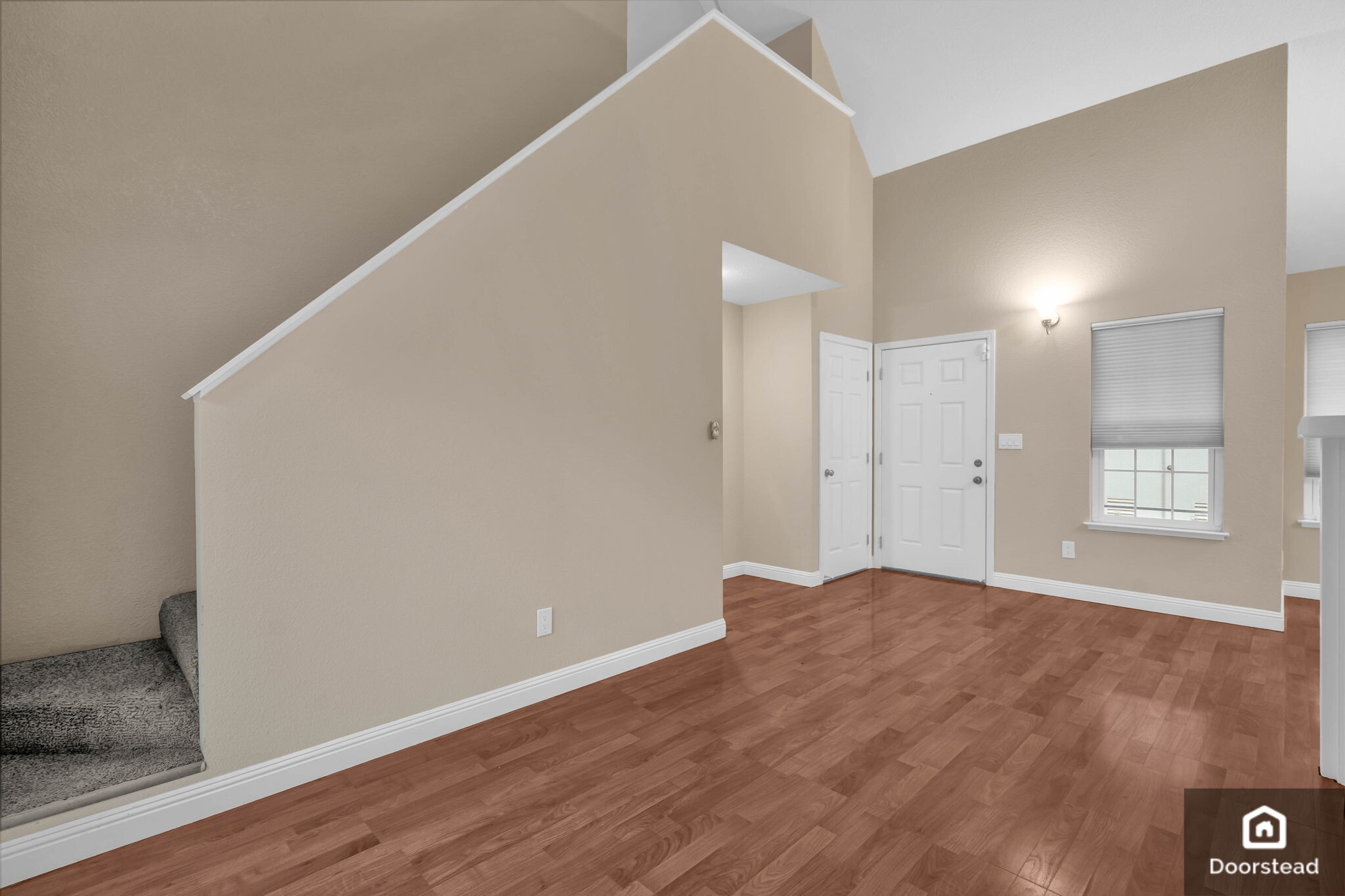 Building Photo - 1714 Somerset Pl