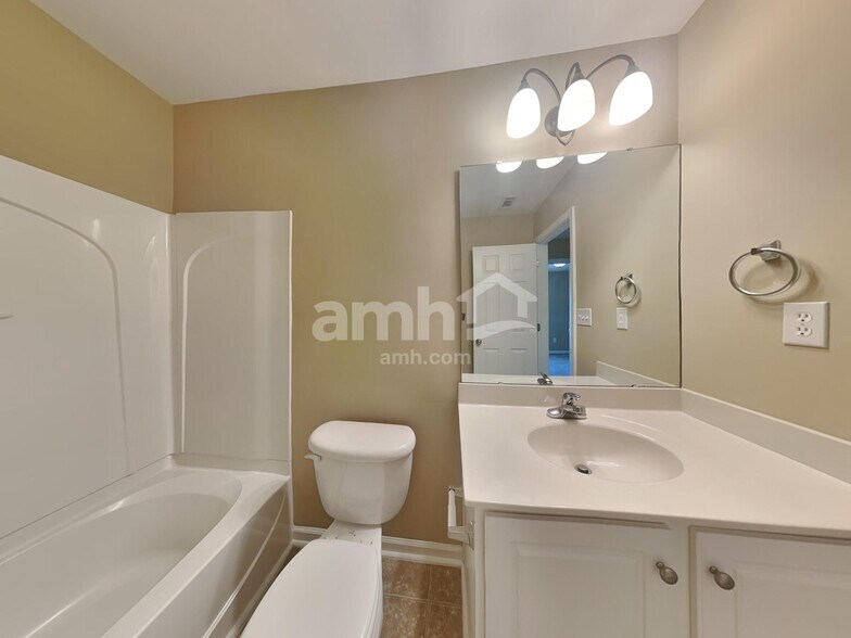 Building Photo - 129 Pin Oak Ct